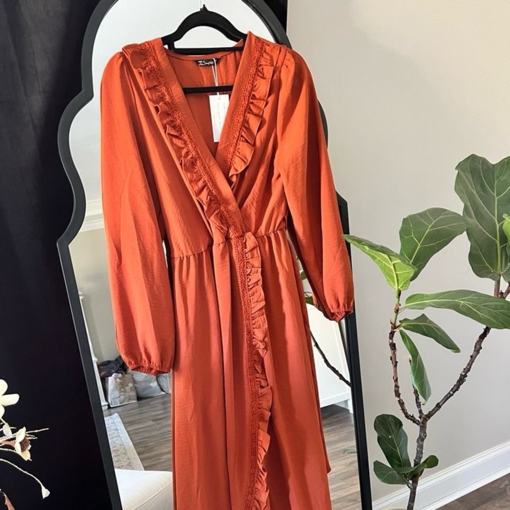 NEW SIMPLEE APPAREL Simplee Frill Trim Belted Wrap Hem Dress M